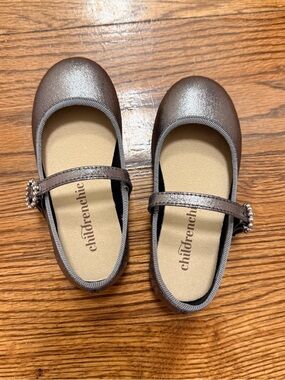 Childrenchic Girls Shimmery Pewter Mary Jane Dress Shoes with Rhinestone Buckle